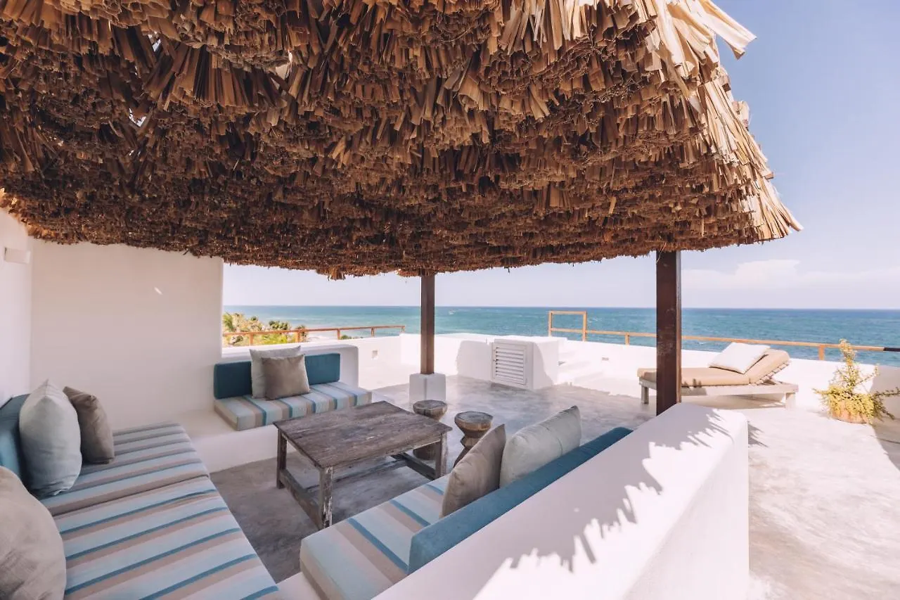 Hotel Chiringuito Tulum 4*,